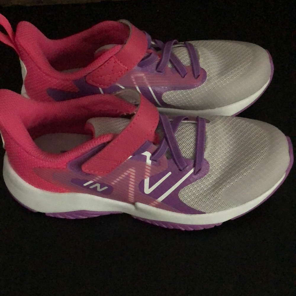 New Balance girl’s sneaker